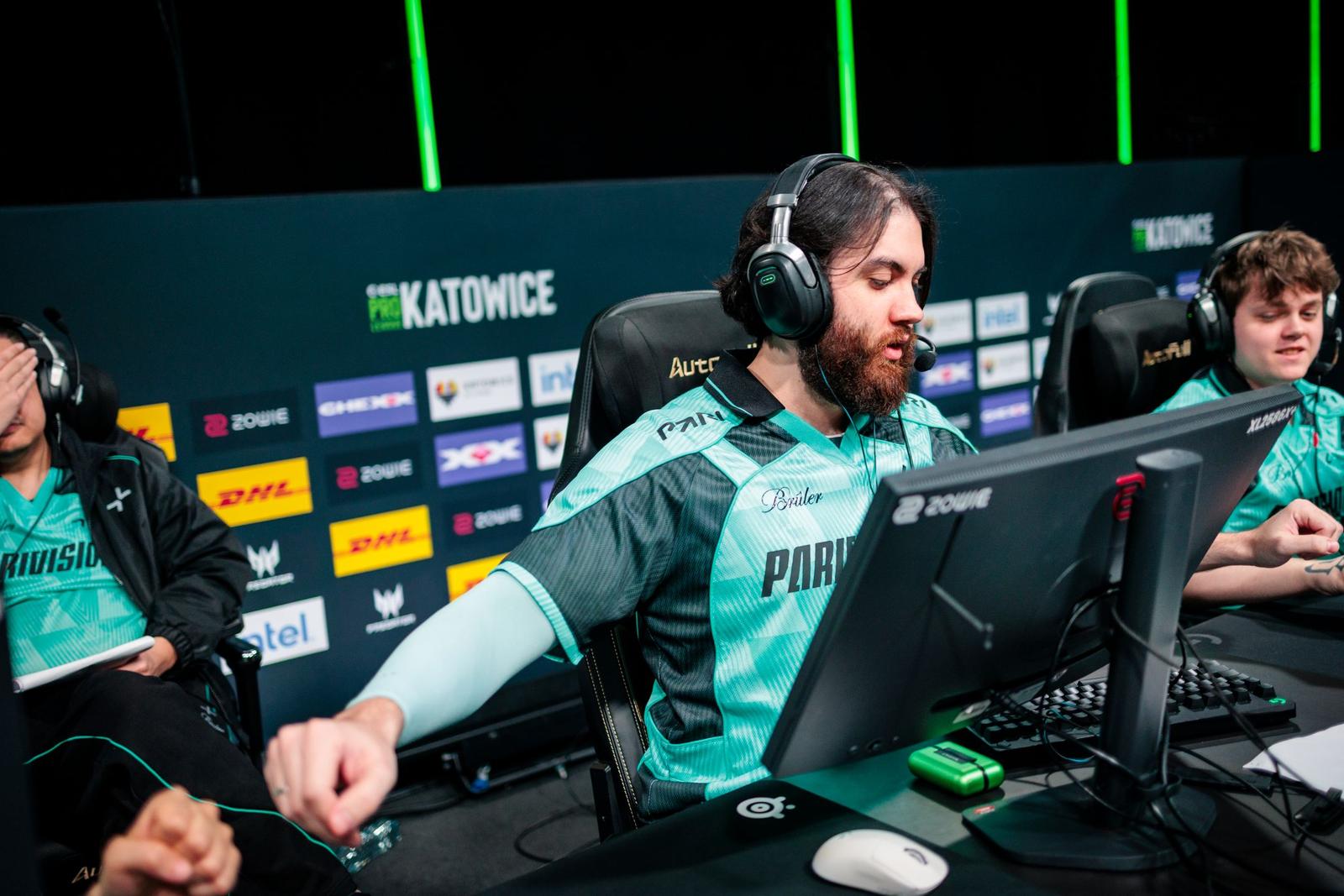 Jame fistbumping an unseen teammate