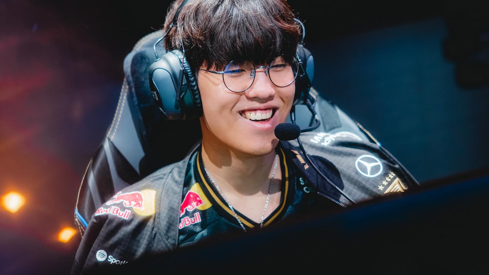 T1's Oner was benched unexpectedly ahead of Saturday's game.